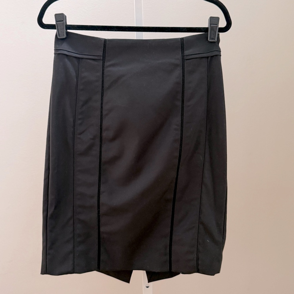 WHITE HOUSE BLACK MARKET Perfect Form Black Pencil Skirt Size 6